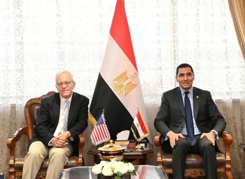 وزير الشباب والرياضة يستقبل القائم بأعمال سفير الولايات المتحدة الأمريكية بالقاهرة