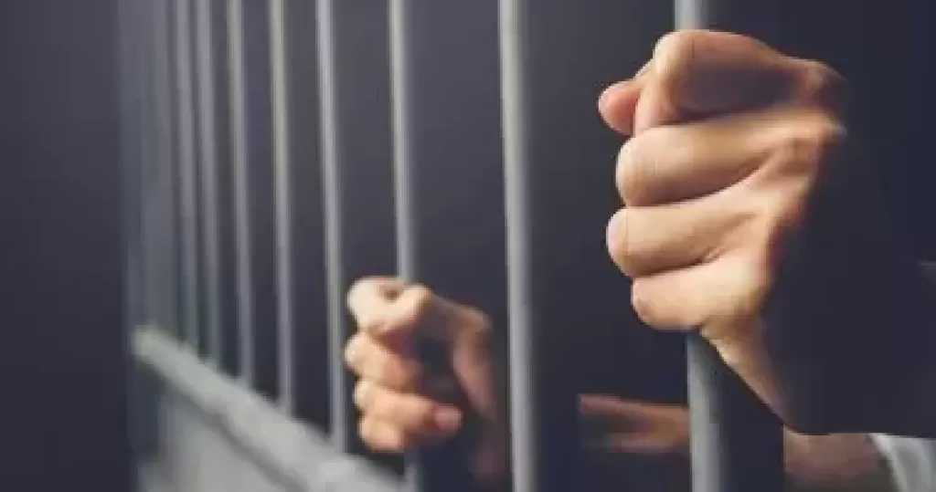 ضبط المتهمة بضرب معلمة بالشرقية بسبب واقعة رفض ”الغش”