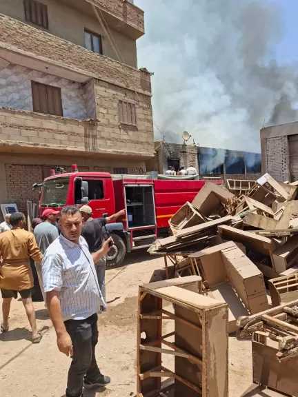 السيطرة على حريق بمزرعة دواجن بداخلها ورشة نجارة ببنها