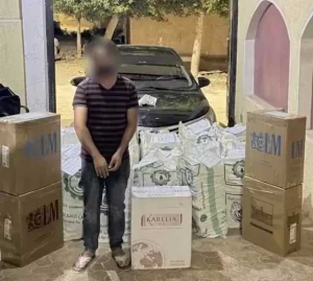 ضبط شخصين بحوزتهما أكثر من 12 ألف عبوة سجائر مهربة بمحافظتي مطروح والجيزة