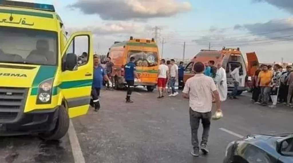 مصرع شاب وإصابة 4 آخرين في حادث انقلاب سيارة ببني سويف