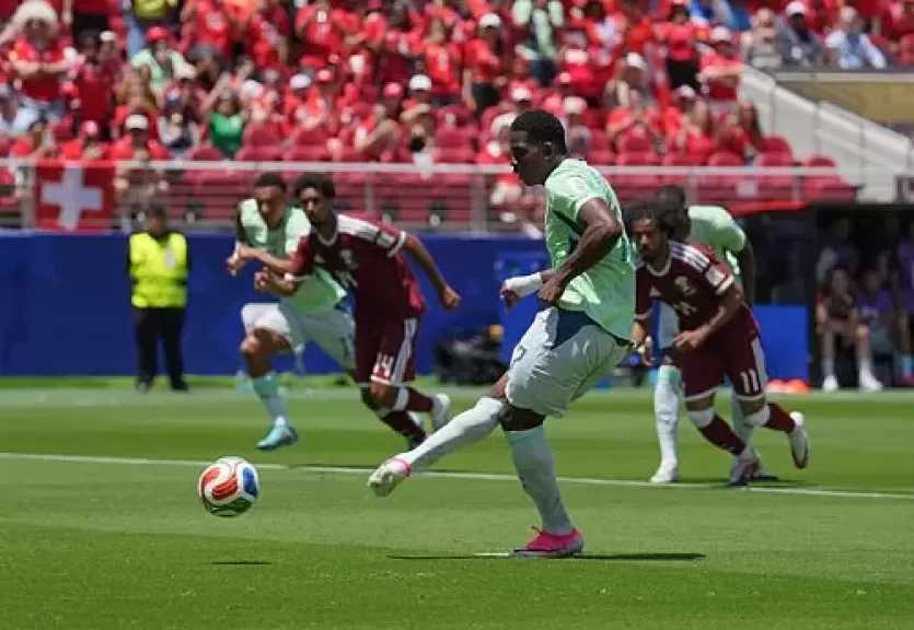 «فيفا» يؤكد صحة ركلة جزاء سويسرا أمام قطر في كأس العالم