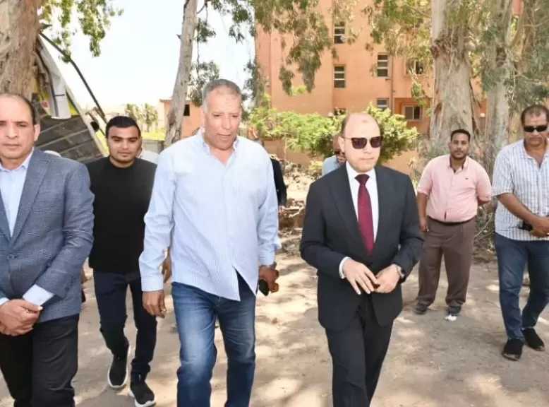 محافظ الغربية يتفقد أعمال تطوير كورنيش محور محلة منوف