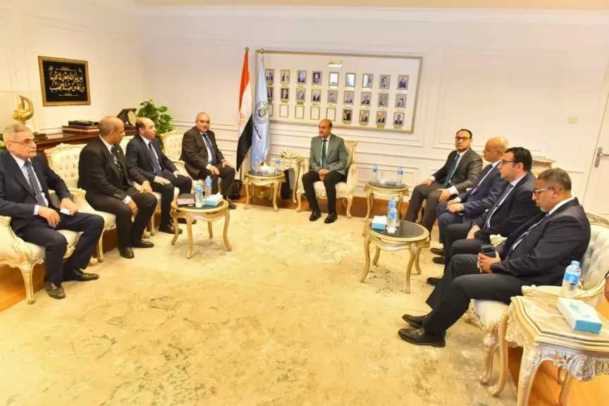محافظ أسيوط يستقبل وفد المالية وE-Finance لإطلاق برنامج الموازنة التشاركية