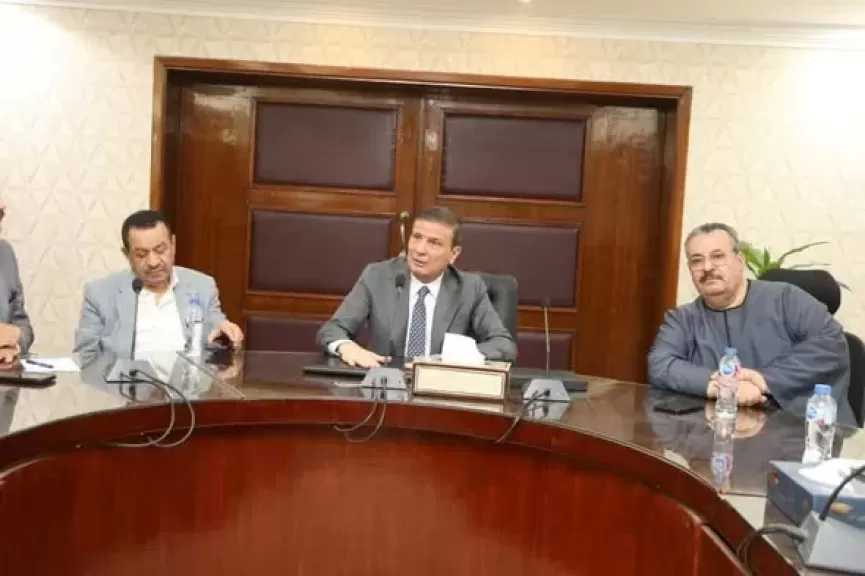 وزير الزراعة: خطة حاسمة لإحكام الرقابة على توزيع الأسمدة ومواجهة السوق السوداء