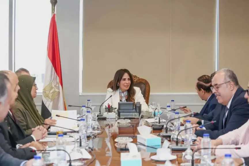 الإسكان: مشروع قانون اتحاد المطورين العقاريين يضع آليات لحماية حقوق المشترين
