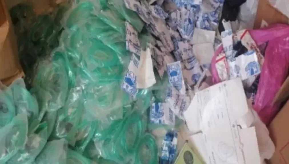 ضبط 1.5 مليون قطعة مستلزمات طبية مجهولة المصدر في مخزن بالقاهرة