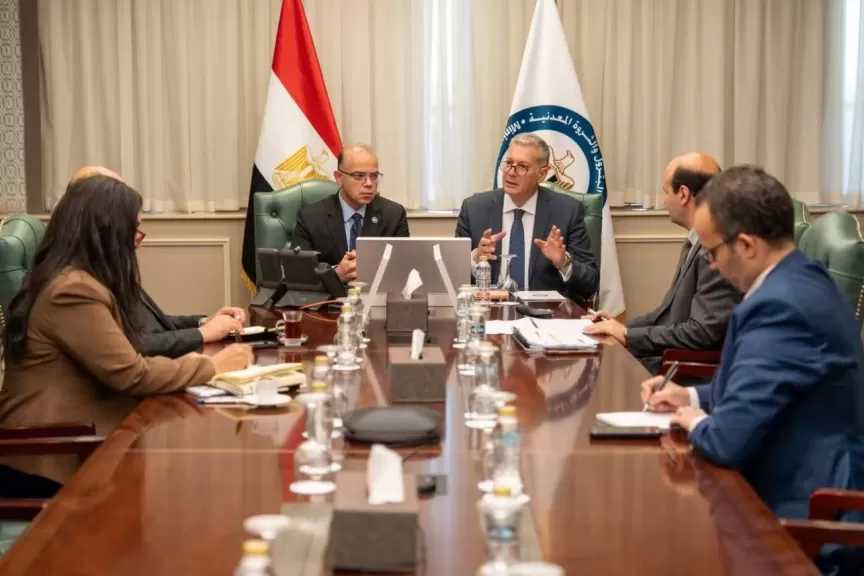 المهندس كريم بدوي: تعزيز التكامل الحكومي وتفعيل الشراكات الاستثمارية لدعم تنفيذ المشروعات الاستراتيجية في قطاع البترول