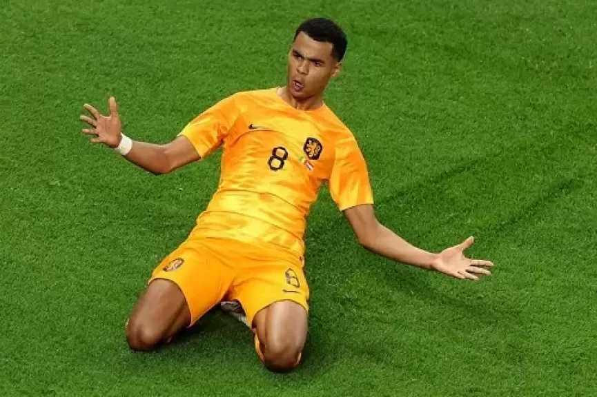 جاكبو يقود هجوم هولندا أمام السويد في كأس العالم