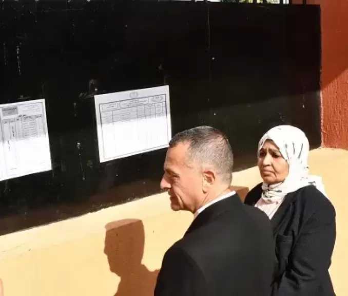 محافظ أسوان يتابع انطلاق امتحانات الثانوية العامة: يجب توفير الأجواء الهادئة للطلاب