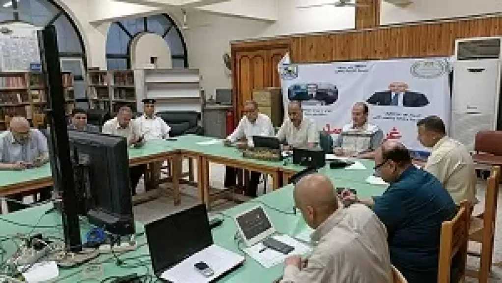 وكيل تعليم بنى سويف يتابع انتظام سير لجان امتحانات الثانوية العامة من غرفة العمليات بالمديرية