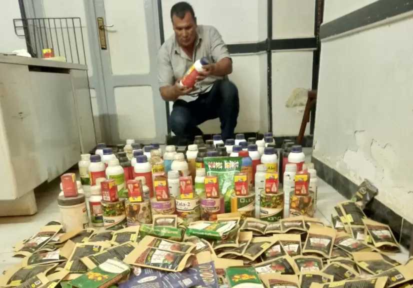 محافظ كفر الشيخ: ضبط 698 عبوة مبيدات زراعية منتهية الصلاحية بقلين