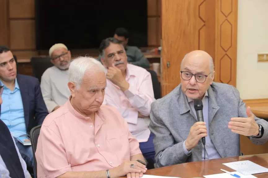 حزب الغد يناقش الدعم النقدي واللاجئين والمعاشات والأحوال الشخصية في اجتماع موسع