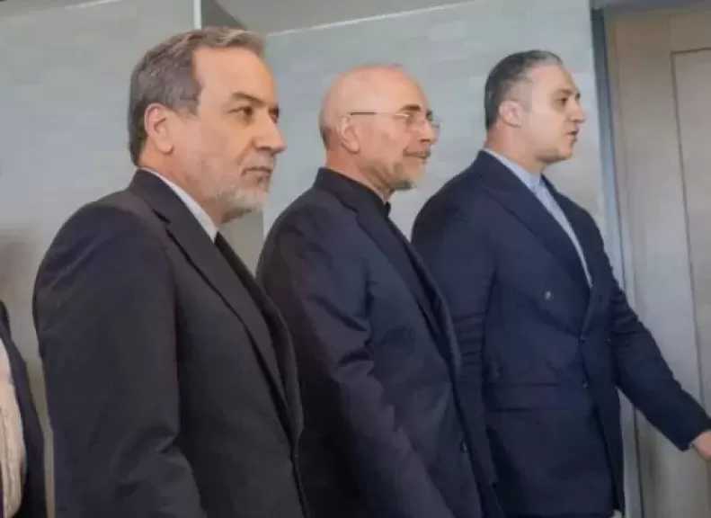الوفد الإيراني يغادر مقر مفاوضات سويسرا متوجها إلى طهران