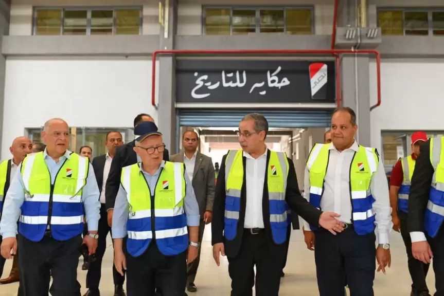 نائب رئيس الوزراء للشؤون الاقتصادية: توطين صناعة السيارات ركيزة لتعزيز الاقتصاد الوطني