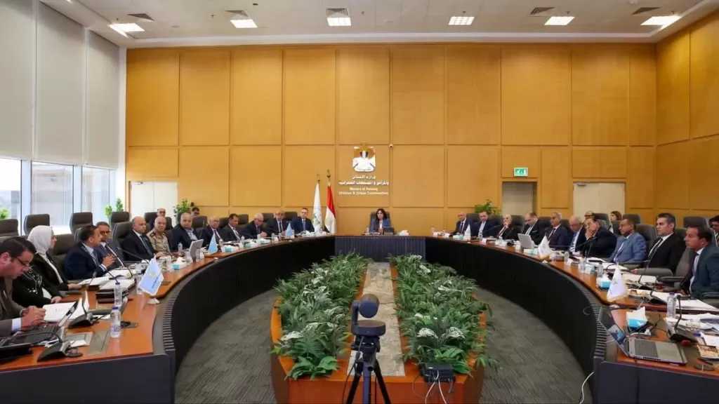 د. محمد حسن: الجهاز بصدد إطلاق منصة رقمية لإصدار تراخيص مزاولة أنشطة مياه الشرب والصرف الصحي للتسهيل على مقدمي الخدمة