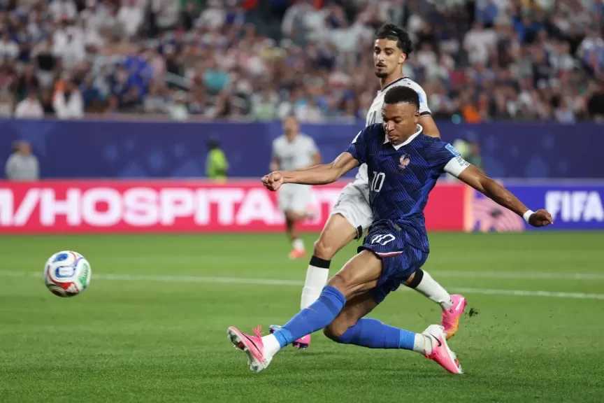 مبابي: على فرنسا تحسين بعض الجوانب الفنية للفوز بكأس العالم