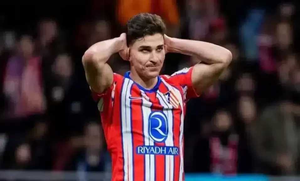 ألفاريز: طلبت الرحيل من أتلتيكو مدريد