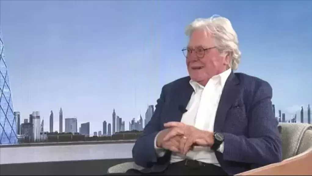 حسين فهمي يتحدث عن سر مكالمة الرئيس الراحل محمد حسني مبارك