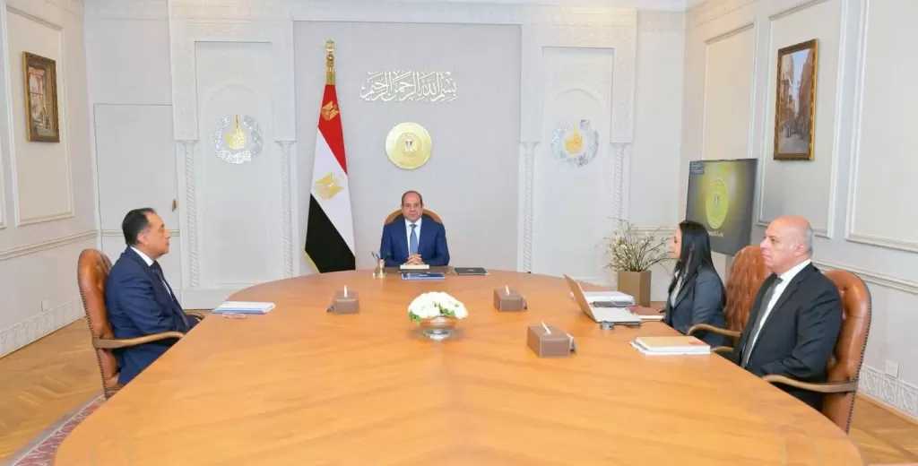 السيسي يوجه ببرنامج موحد للحماية الاجتماعية وتطوير منظومة الحضانات والتوسع في دور رعاية المسنين