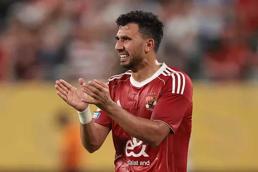 تقارير: خلاف مالي يؤجل انتقال تريزيجيه من الأهلي إلى الرياض السعودي