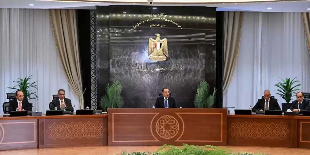 رئيس الوزراء: الموازنة الجديدة تستهدف مواصلة تحسين جودة الخدمات المقدمة للمواطنين خاصة في قطاعي الصحة والتعليم