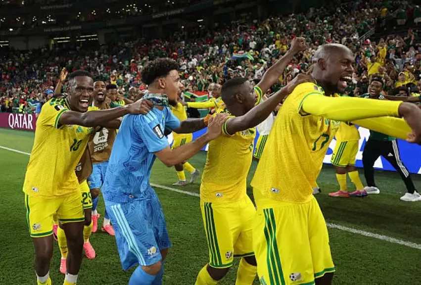 جنوب أفريقيا تضرب موعدًا مع كندا في دور الـ32 بكأس العالم
