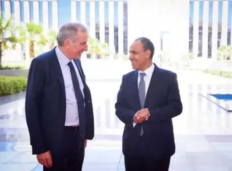 وزير الخارجية: يجب ضمان تدفق المساعدات بصورة مستدامة إلى غزة وتهيئة الظروف لإعادة الإعمار