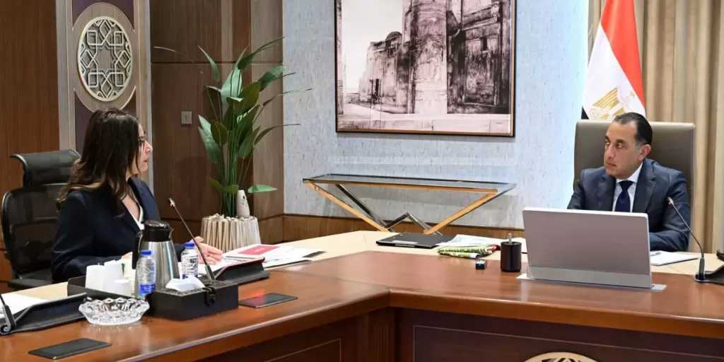 مدبولي يوجه بالتوسع في تنفيذ مُبادرة ”شارع الفن” في كل المحافظات المصرية