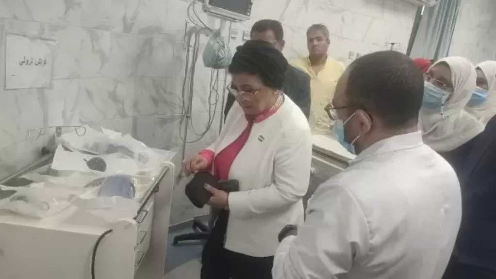 نائب وزير الصحة تواصل جولتها الميدانية بسوهاج لتطوير خدمات الرعاية الأولية