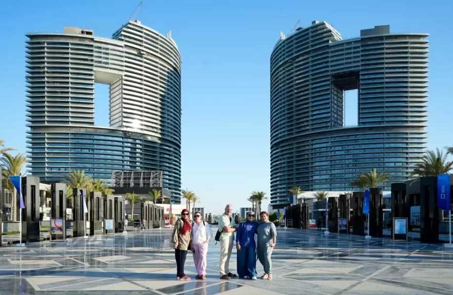وفد إسباني يزور مدينة العلمين الجديدة لإدراجها ضمن البرامج السياحية بالسوق الإسباني