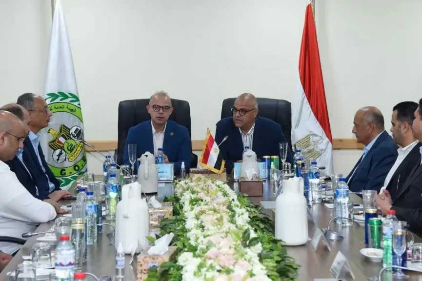 وزير الاستثمار يجتمع مع أعضاء مجلس النواب بالإسكندرية ضمن جولة تفقدية بميناء الدخيلة بحضور المحافظ