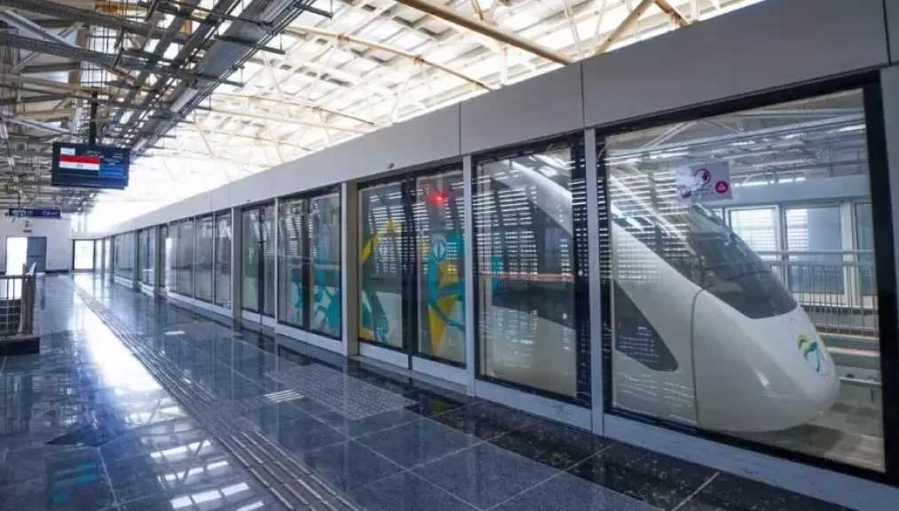 رسميا.. انطلاق قطار المونوريل من محطة ستاد القاهرة إلى المشير طنطاوي