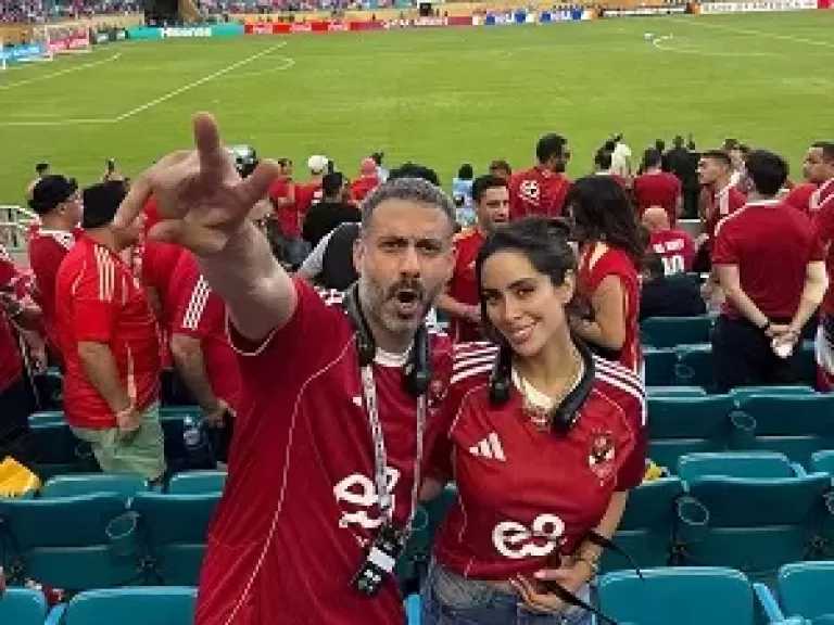 محمد فراج وبسنت شوقي يساندان منتخب مصر من داخل ملاعب المونديال