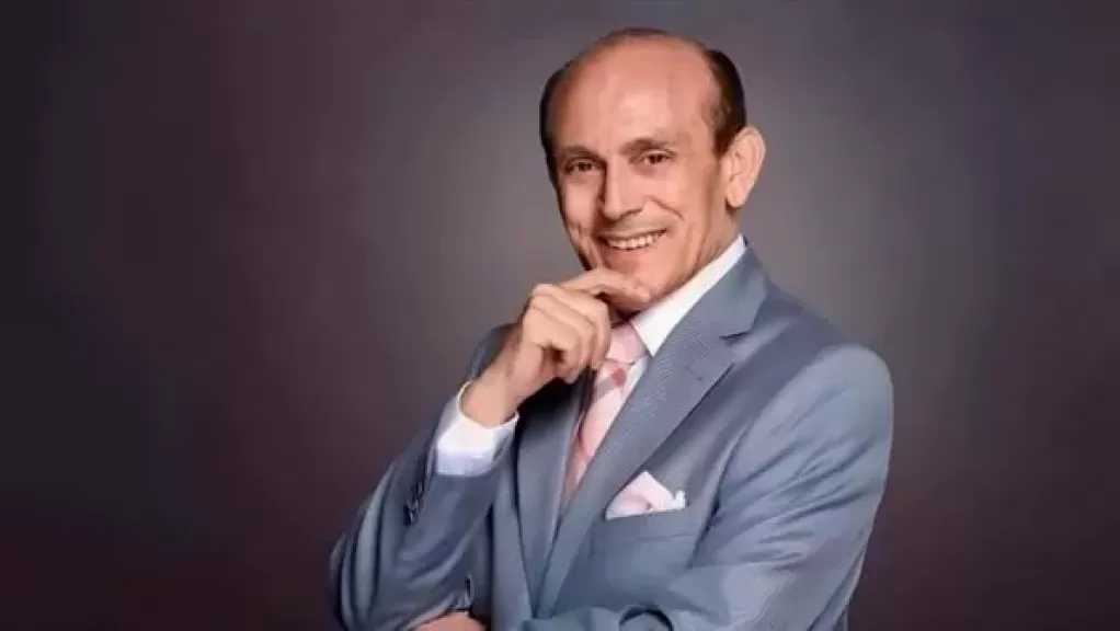 محمد صبحي يرد على شائعات دخوله للمستشفى