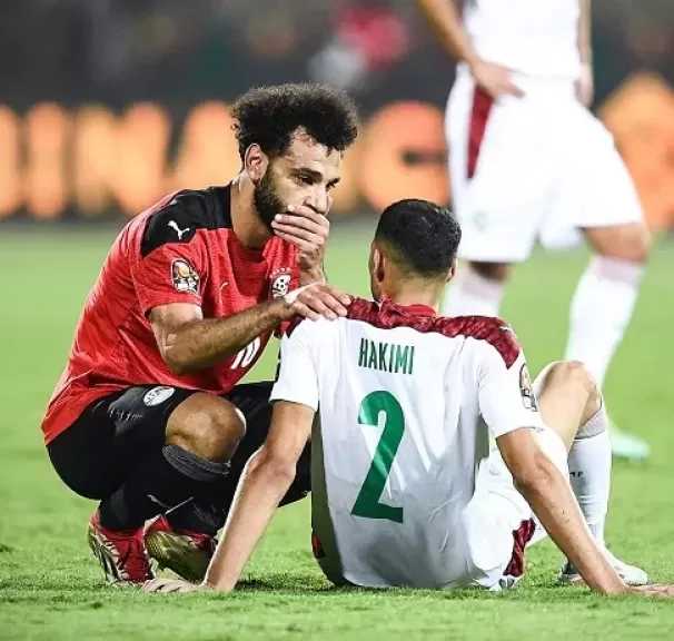حكيمي: صلاح غير الصورة النمطية للاعب العربي.. ولا يزال يضحي بالكثير