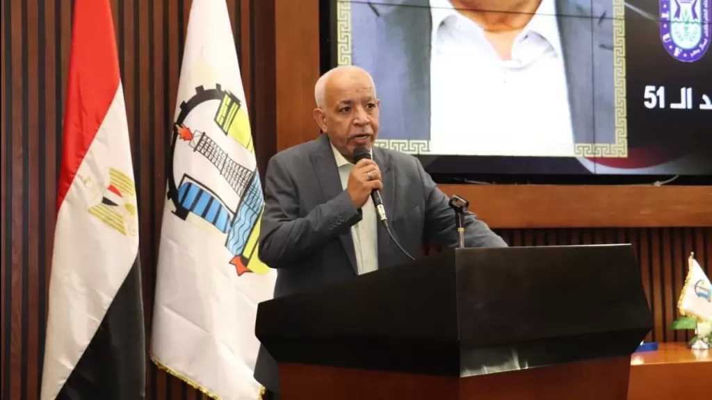 عمال مصر: 30 يونيو أعادت للدولة توازنها ورسخت مسيرة البناء والتنمية