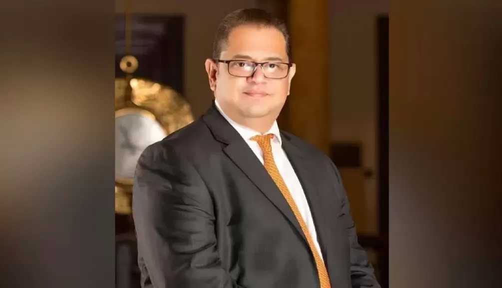 شهاب زيدان نائب الرئيس التنفيذي والعضو المنتدب لبنك قناة السويس يحصد جائزة مرموقة من مجلة MEED العالمية