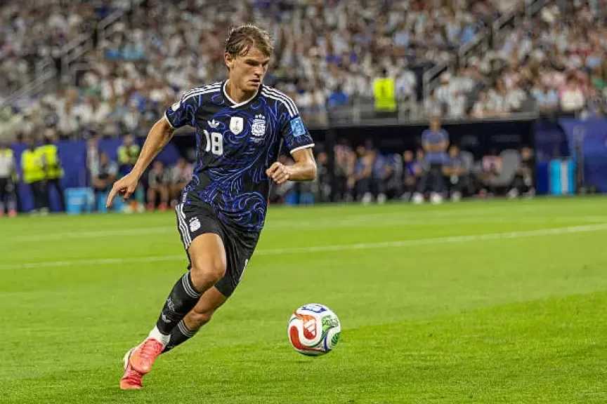 رسميًا.. نيكو باز يواصل مشواره مع كومو وريال مدريد يحتفظ بحق استعادته في 2027