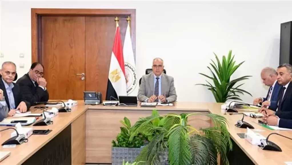 وزير الري: تطبيق مفاهيم الإدارة الاستباقية في التعامل مع ورد النيل والمخلفات العائمة