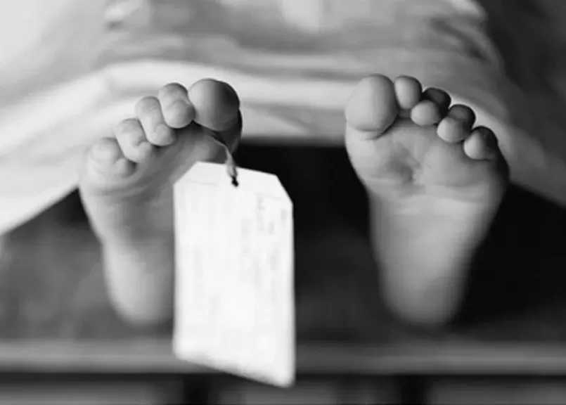تحقيقات مقتل طفل على يد والدته وعشيقها بحلوان: عذباه وأطفآ السجائر في جسده