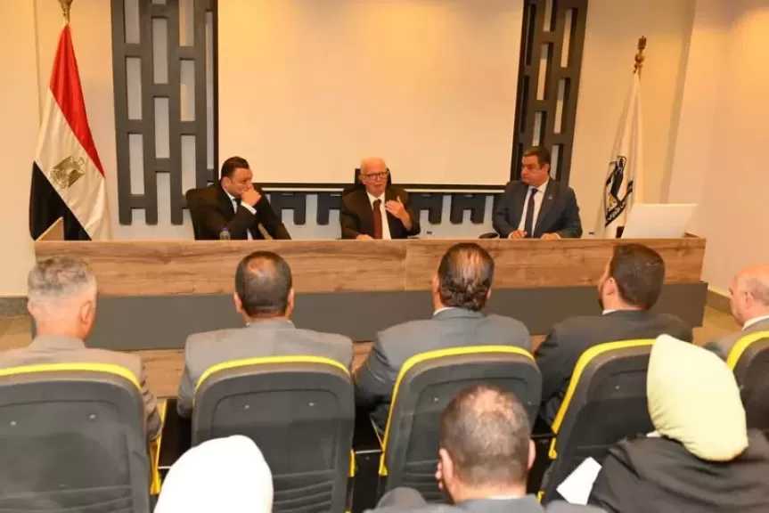الدكتور حسين عيسى: تحسين مستوى المعيشة والارتقاء بجودة حياة المواطنين على رأس أولويات الحكومة