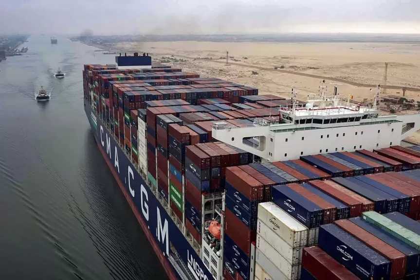قناة السويس تشهد عبور سفينة الحاويات العملاقة ”CMA CGM SAINT GERMAIN” لأول مرة