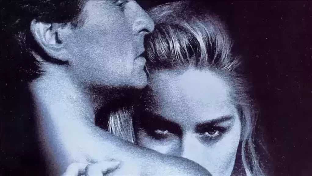 مؤلف Basic Instinct: حصلت على 1.5 مليون دولار للابتعاد عن الجزء الثاني