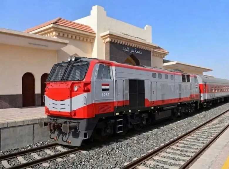 السكة الحديد: 4 رحلات يوميا بالعربات المطورة «تحيا مصر» على خط (القنطرة شرق / بئر العبد)
