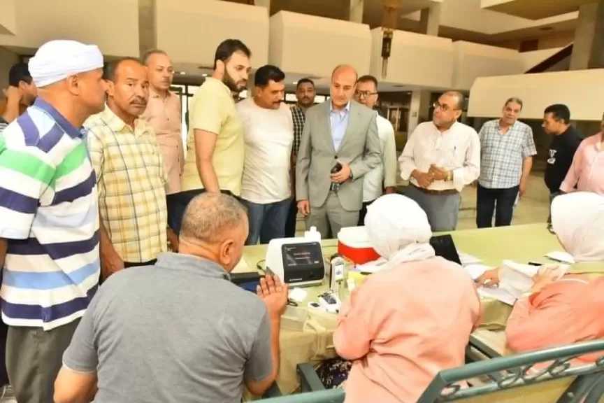 محافظ أسيوط: المبادرات الرئاسية ركيزة أساسية لتعزيز منظومة الرعاية الصحية