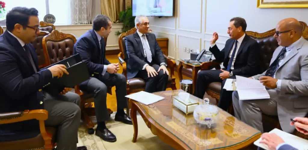 وزير العدل يبحث مع سفير فرنسا سبل تعزيز التعاون القضائي