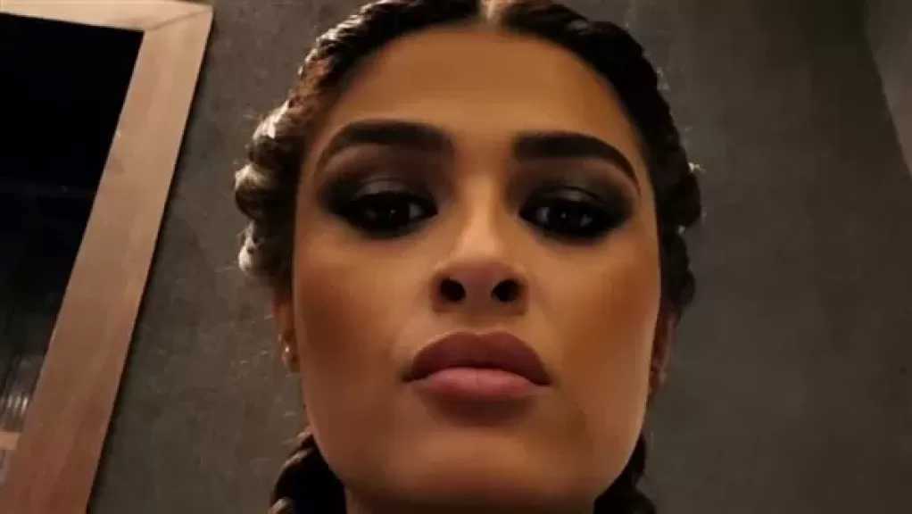 ياسمين عبدالعزيز تكشف كواليس فيلمها ”خلي بالك من نفسك”