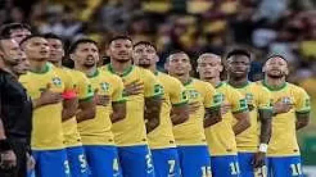 بعد كارثة المونديال.. لاعب وحيد يعود على متن طائرة البرازيل