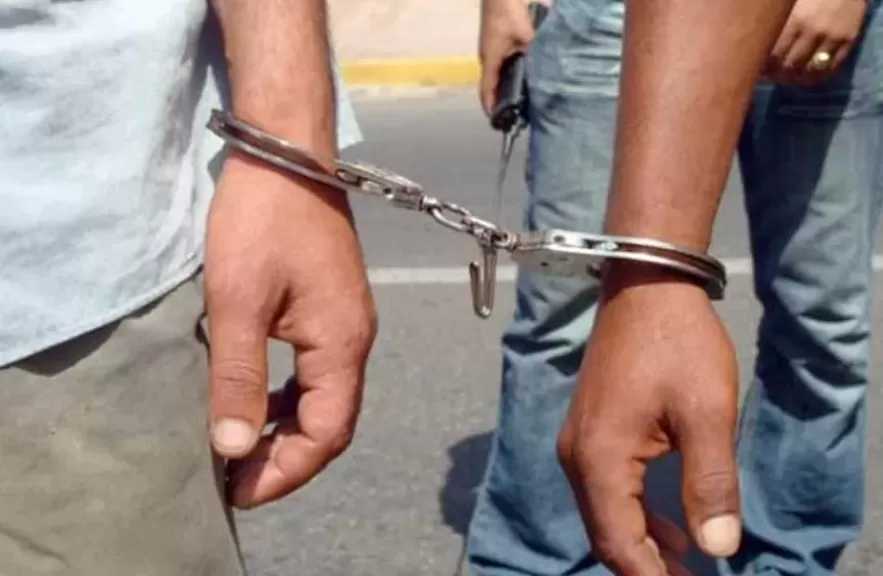 حبس المتهمين بالتشاجر بالأسلحة البيضاء بسبب معاكسة فتاة في الإسكندرية